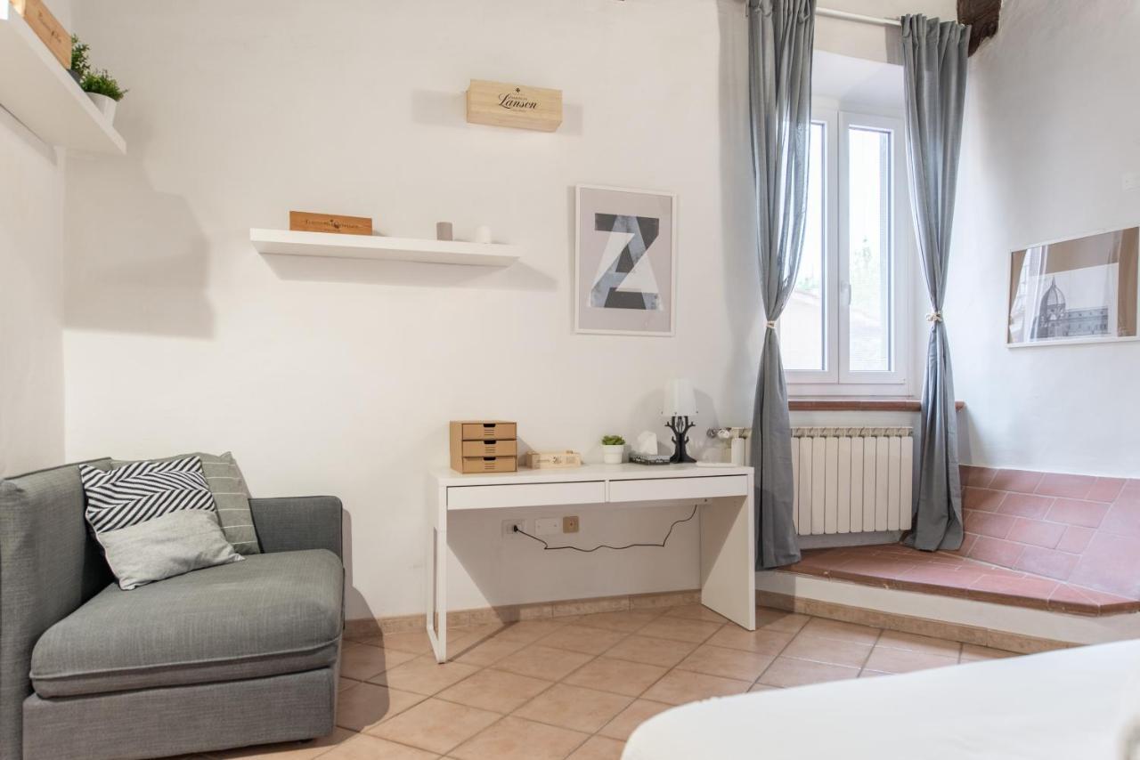 2 Rooms Next To A Market And Piazza Santa Croce - Homeunity Florença Exterior foto