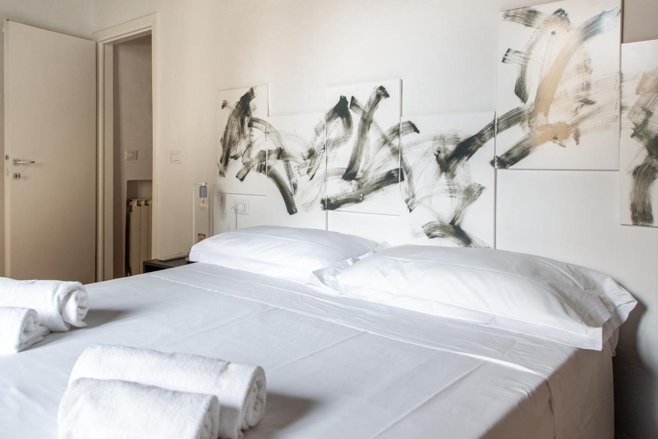 2 Rooms Next To A Market And Piazza Santa Croce - Homeunity Florença Exterior foto